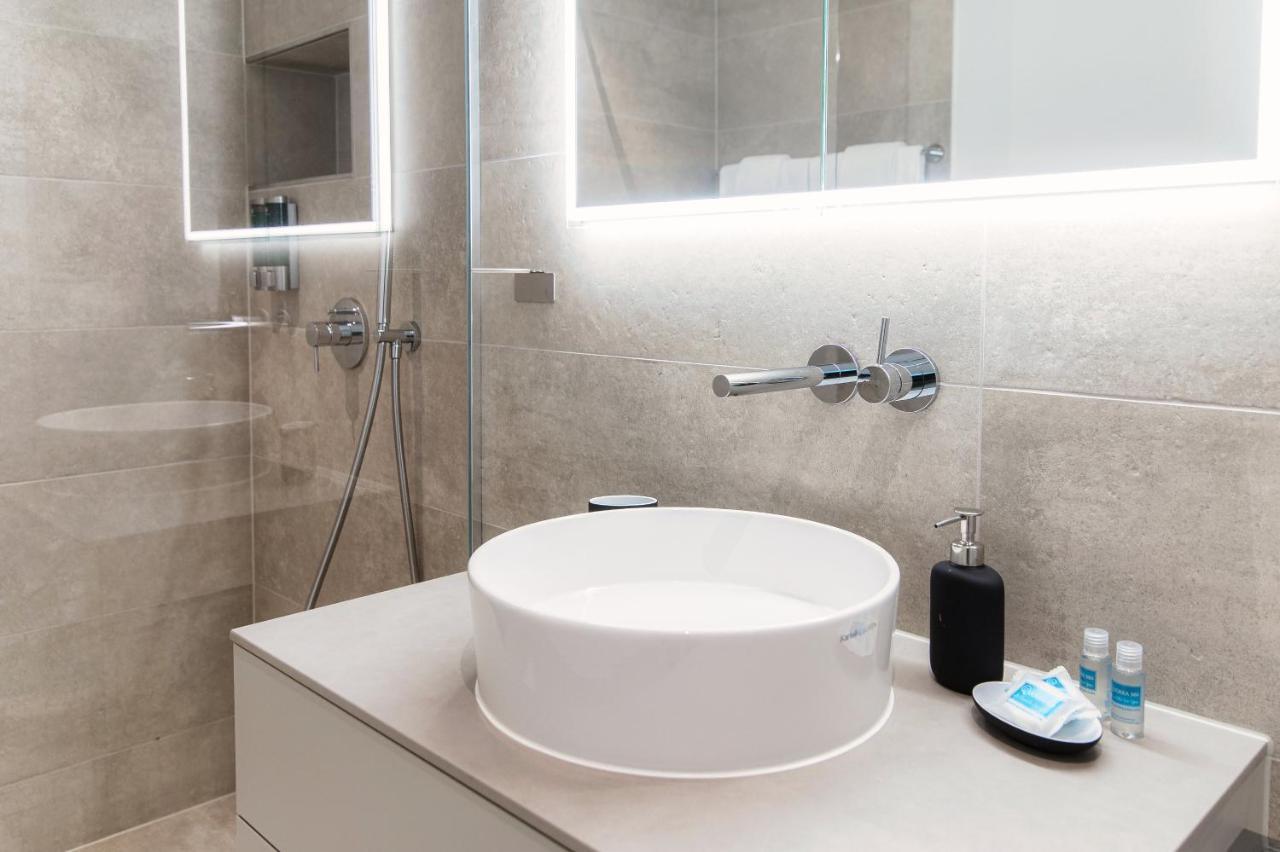 Linda Terrace By Quokka 360 - Modern One-Bedroom Flat With Sun Terrace لوكارنو المظهر الخارجي الصورة
